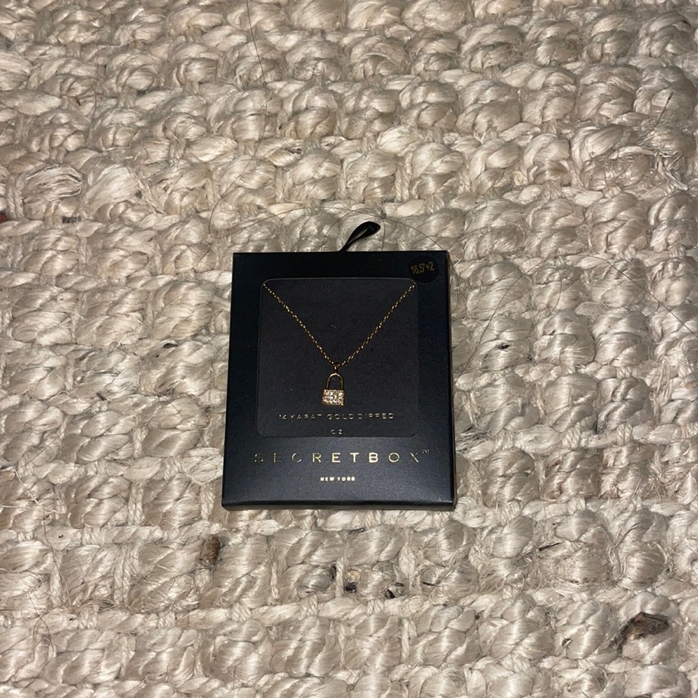 24k gold lock necklace